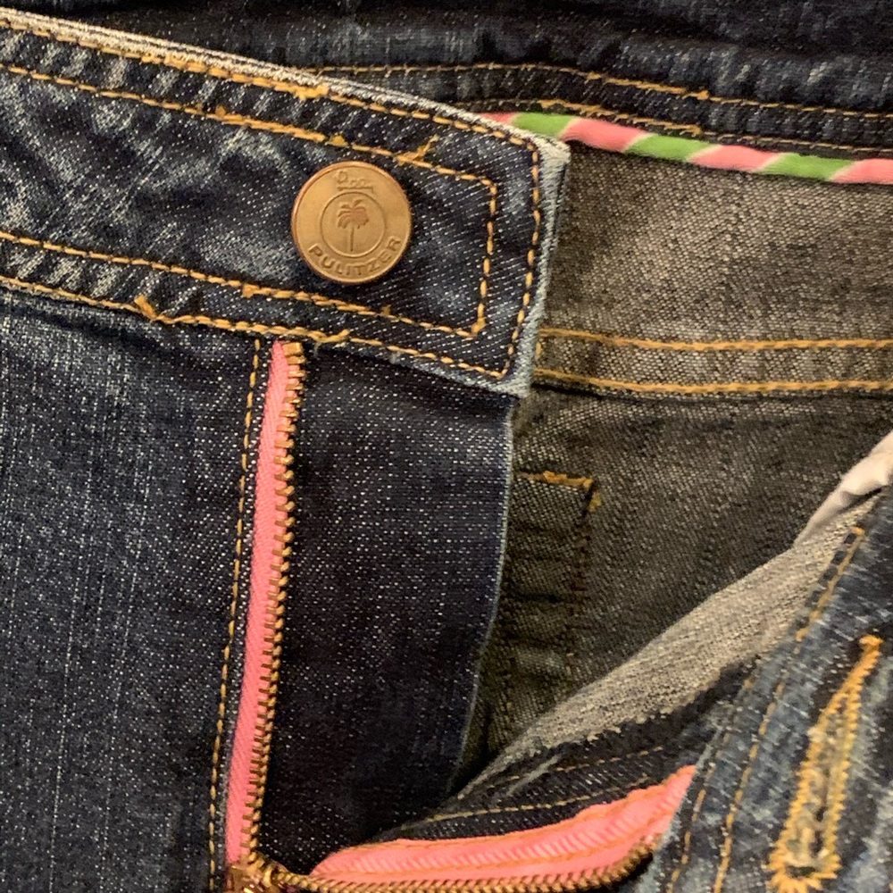 Super cute Lily Pulitzer denim mini skirt